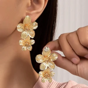 Retro Gold Color Flower Stud